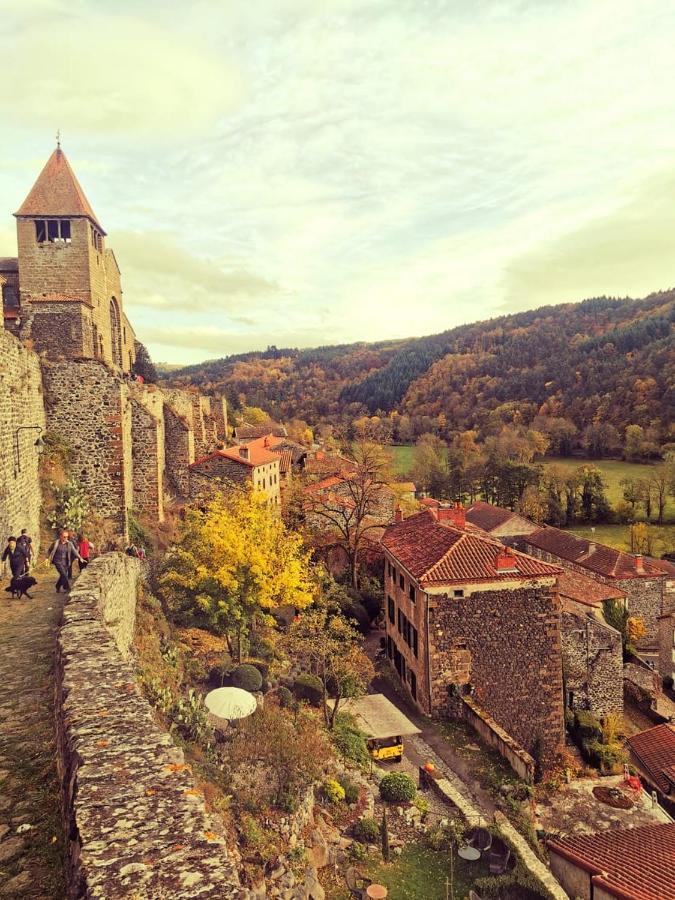 Auberge de Chanteuges Exterior foto